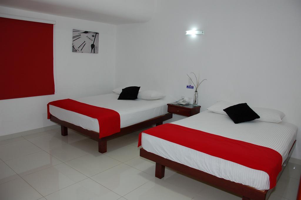 Auberge de jeunesse Cermar Plaza *