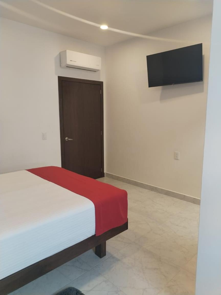 Hostal Cermar Plaza